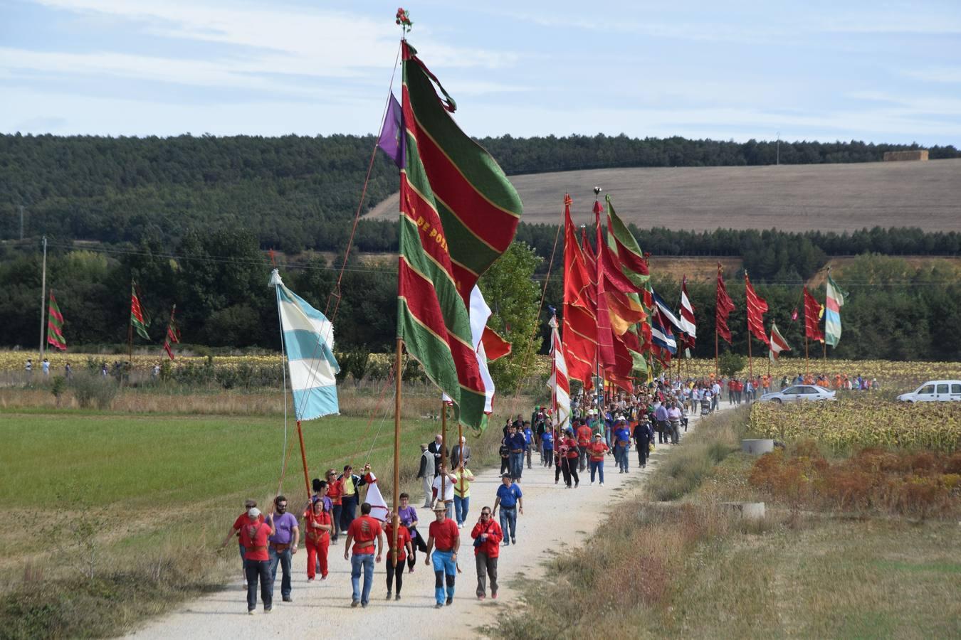 Encuentro de estandartes en Poza de la Vega