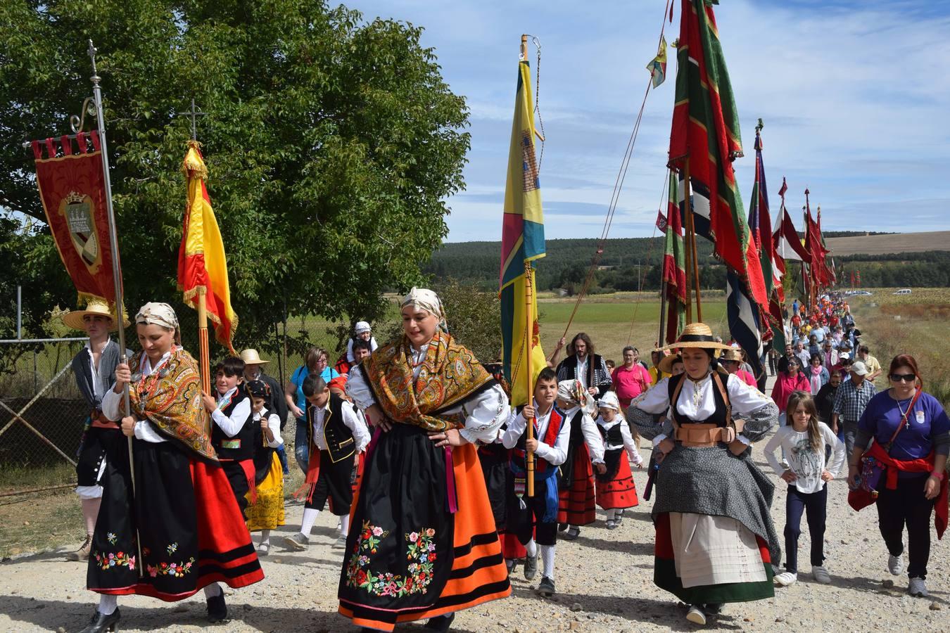 Encuentro de estandartes en Poza de la Vega