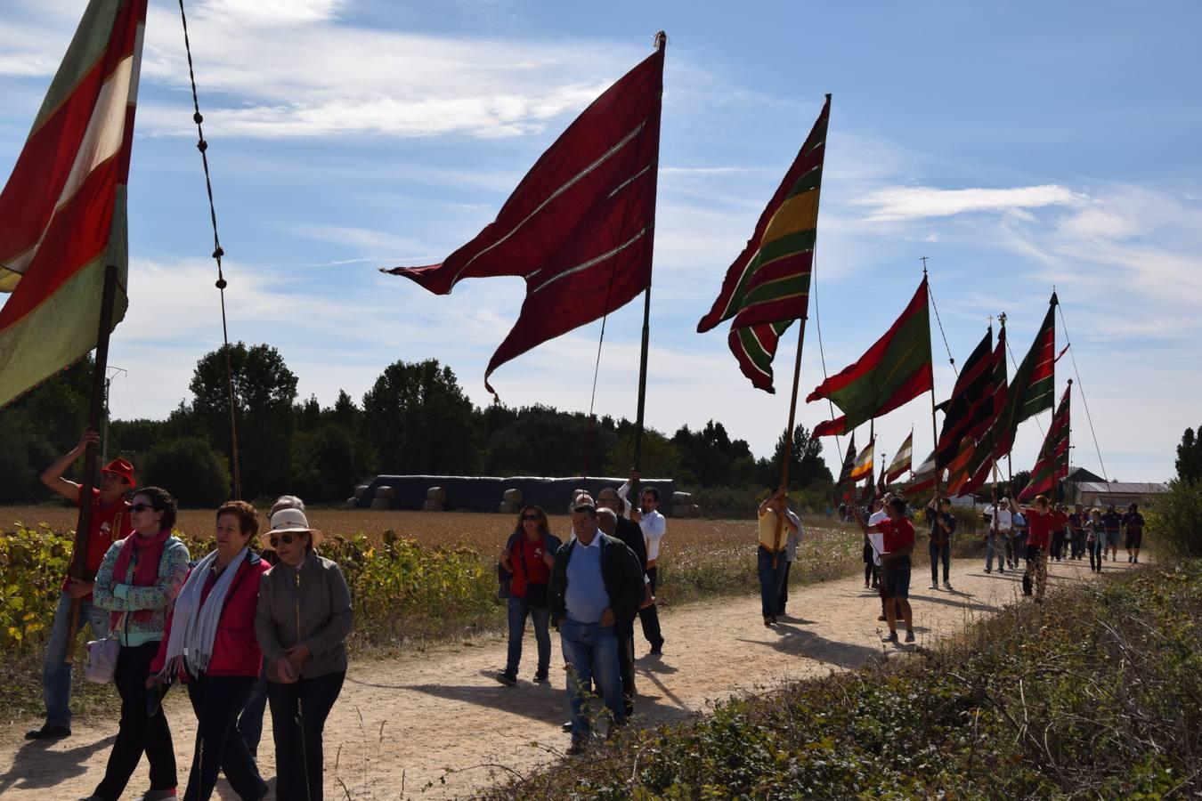 Encuentro de estandartes en Poza de la Vega