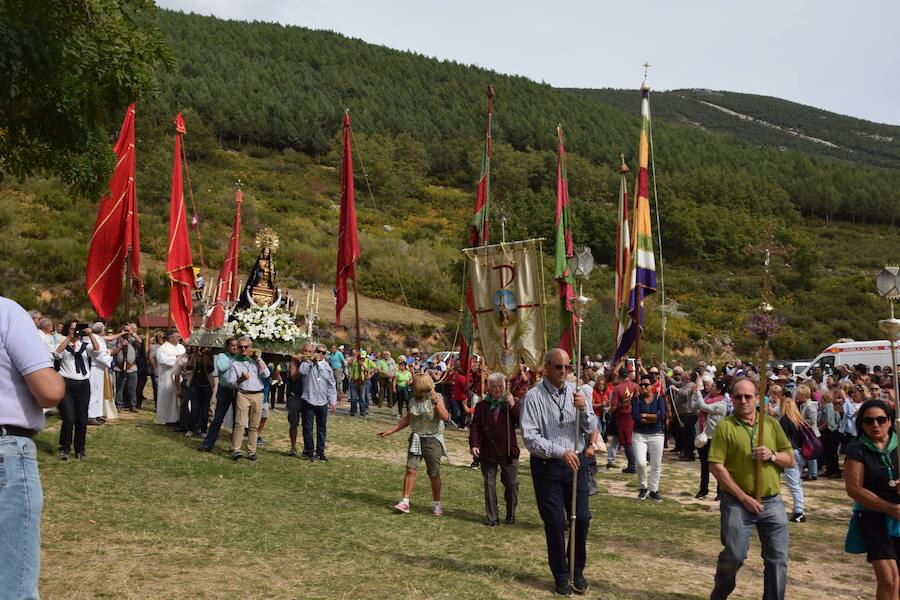 Romería en el santuario de la Virgen del Brezo