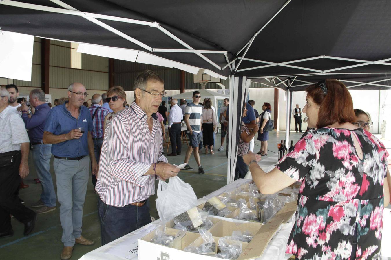 Sardón celebra su X Feria del Queso