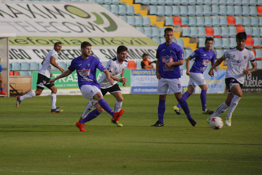 Partido entre el CF Salmantino y La Bañeza