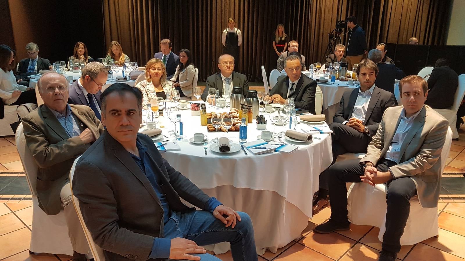 El Norte de Castilla y BBVA organizan este desayuno informativo en el hotel AC Palacio de Santa Ana de Valladolid.
