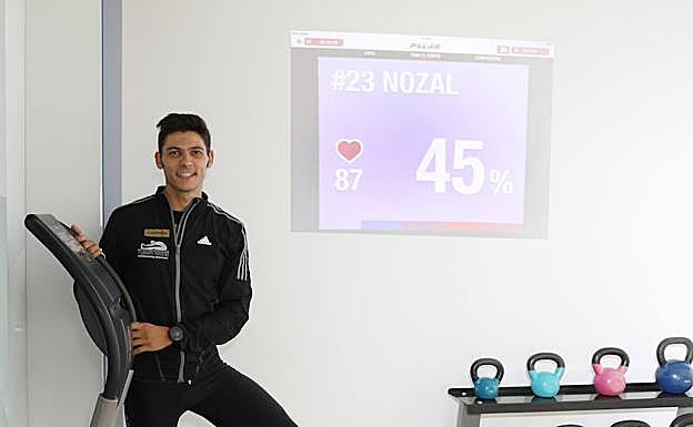 El entrenador personal Rubén Nozal en su centro Vive.
