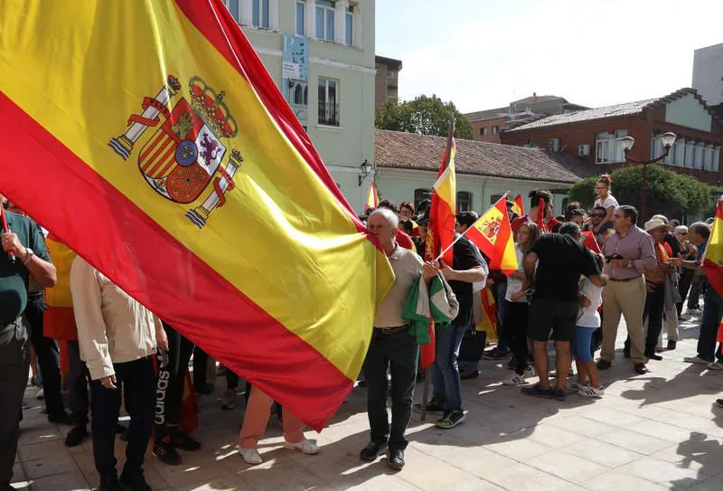 Concentración en Palencia contra el referéndum de Cataluña