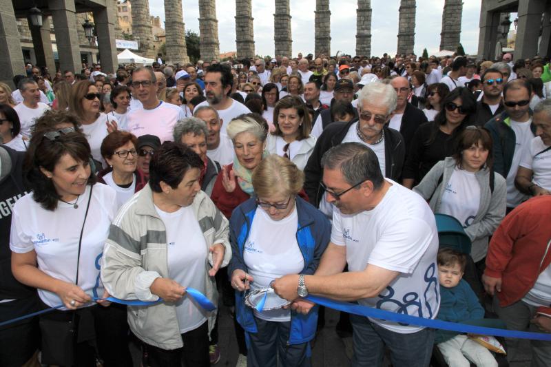 Más de 2.700 caminantes se suman a la Marcha Popular de Apadefim en Segovia