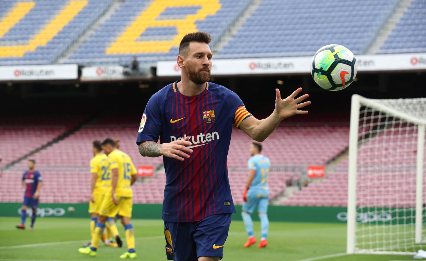 Las mejores imágenes del partido de la séptima joranda de Liga entre el Barcelona y e Las Palmas, que se ha disputado a puerta cerrada.
