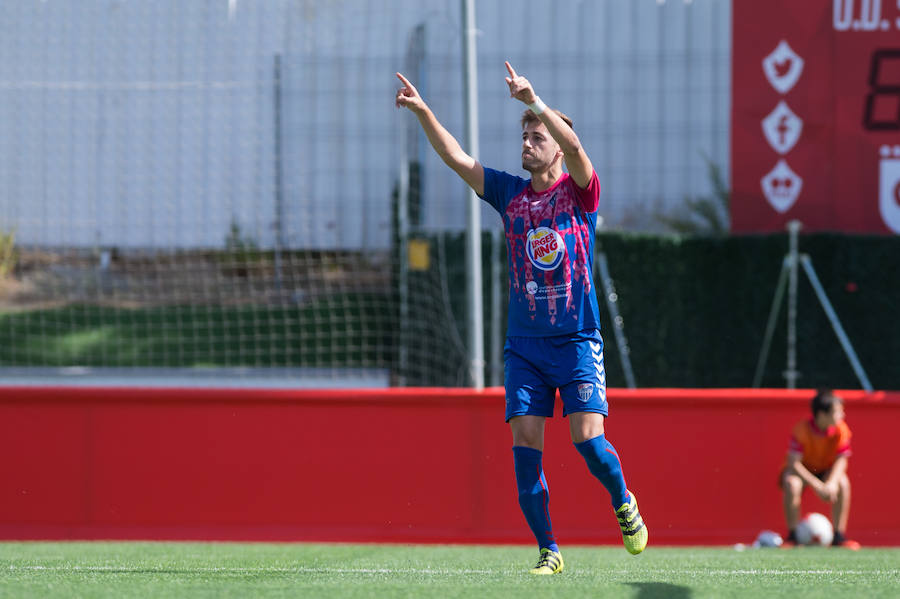 Dos goles de Dani Calleja frente al San Sebastián de los Reyes dan la victoria al equipo segoviano (0-2)