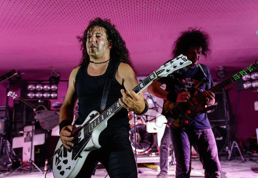 En la sala del hotel Santana, los ‘acuerocker@s’ disfrutaron de más de ocho horas de música