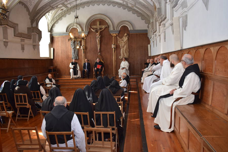 El obispo, Manuel Herrero, anima a los monjes y monjas a abrirse a la sociedad para que «la gente pueda entrever lo que somos y hacemos»