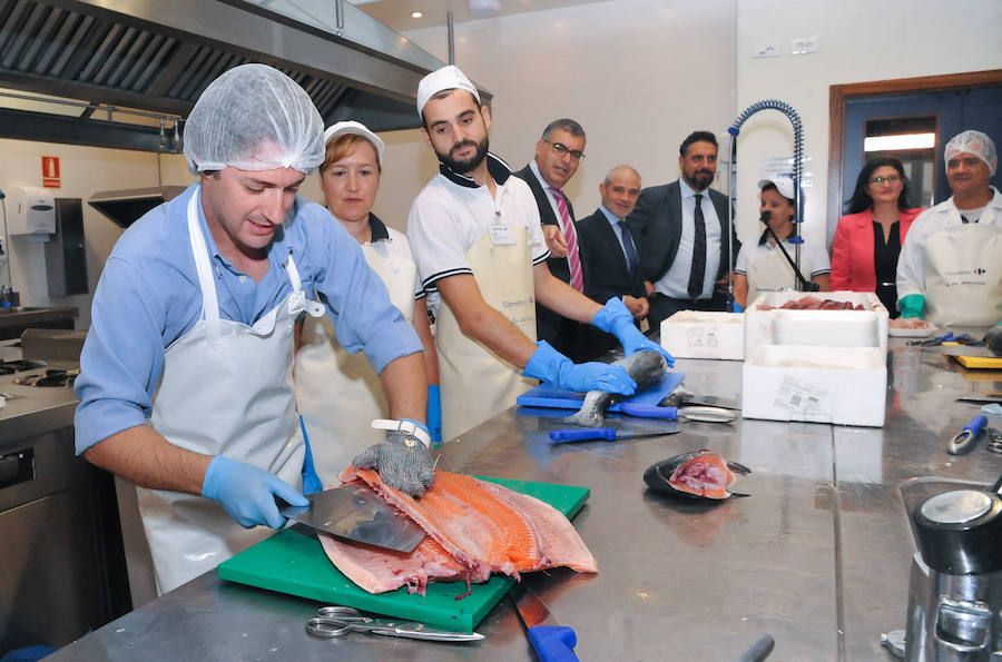 La Escuela Internacional de Cocina forma a pescaderos y carniceros