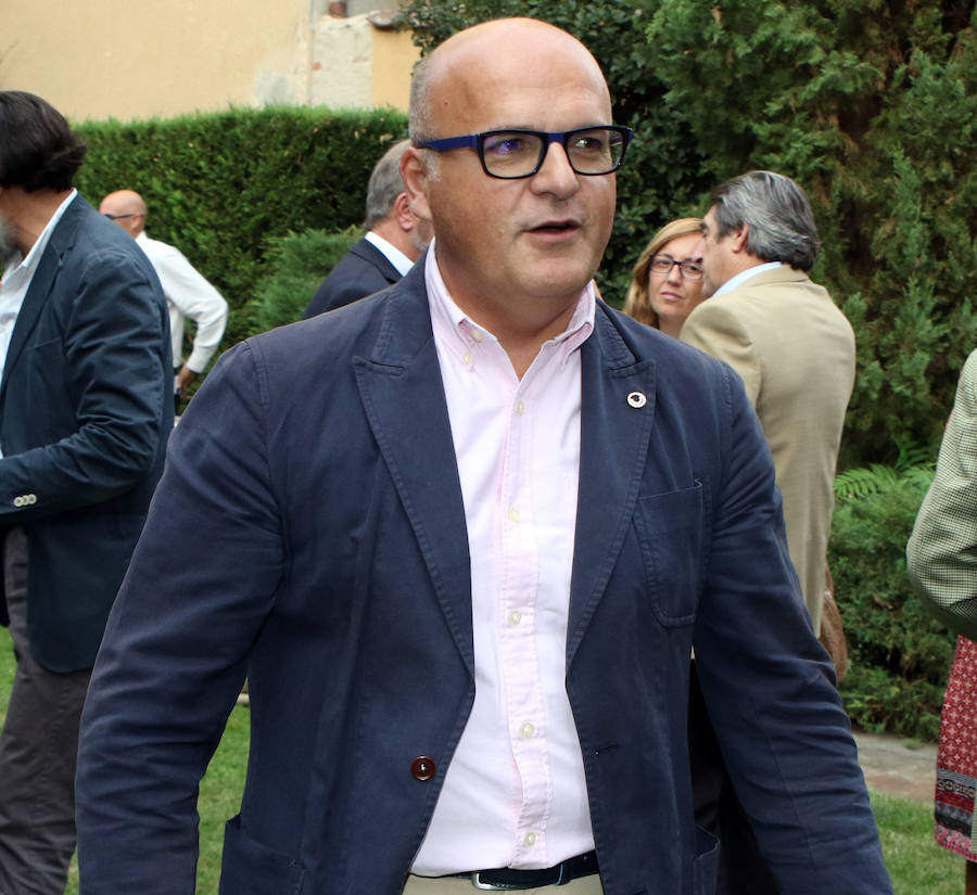 Conferencia de presidentes y cabildos de diputaciones en Segovia