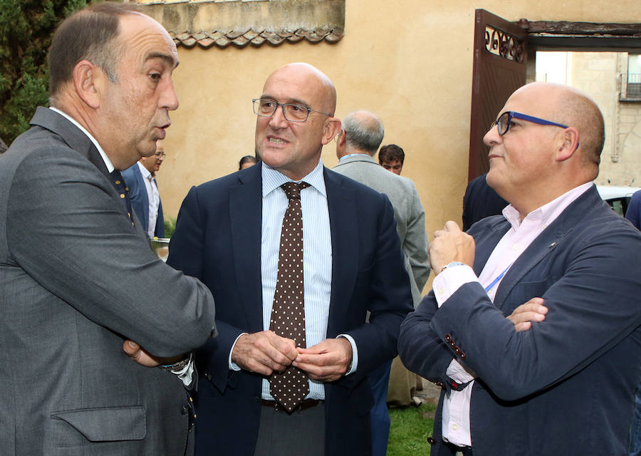 Conferencia de presidentes y cabildos de diputaciones en Segovia