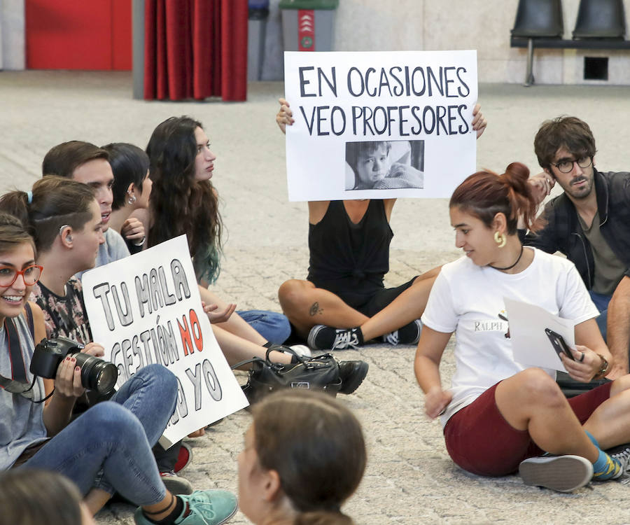 Protesta de los alumnos de la UVA en Segovia