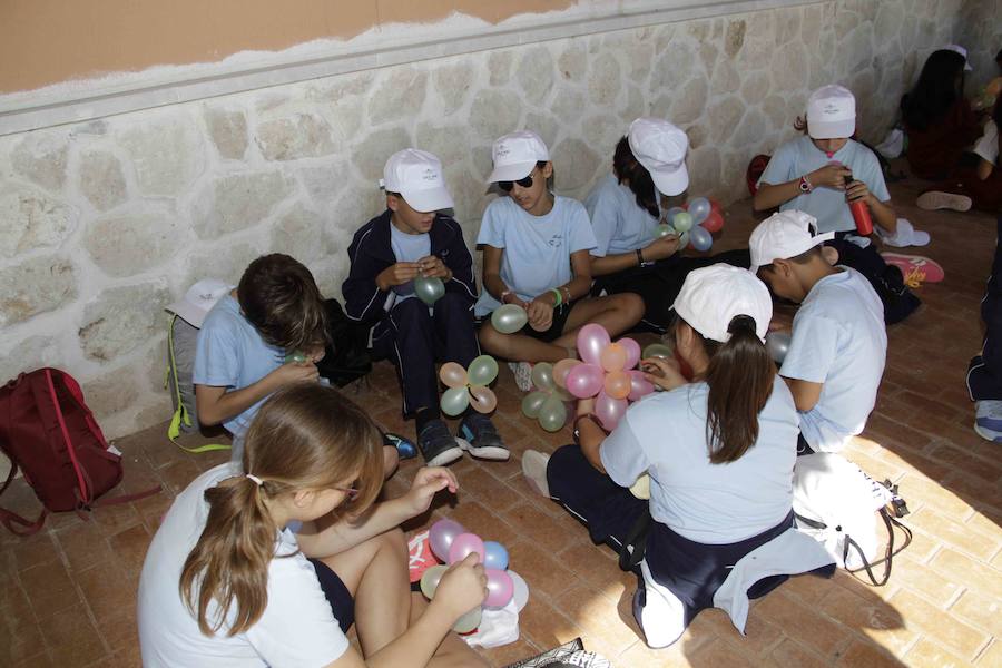 Durante la entrega de los galardones, los estudiantes participaron en distintas actividades de recreo y didácticas en un viñedo del grupo bodeguero familiar Emilio Moro, organizador del certamen