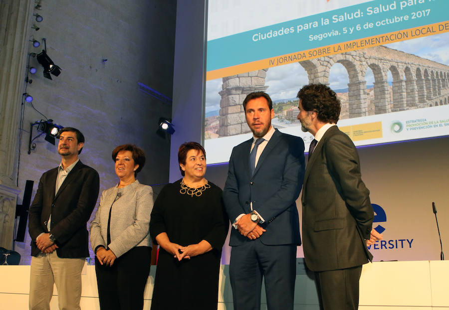 Bajo el lema 'Ciudades para la Salud: Salud para las Ciudades', el congreso se celebra en el Convento de Santa Cruz la Real, sede de la IE University