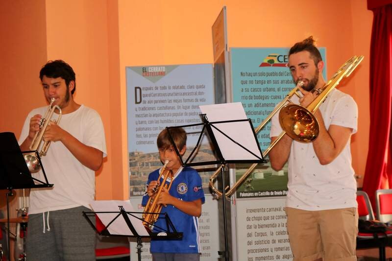 Taller de música en Cevico Navero