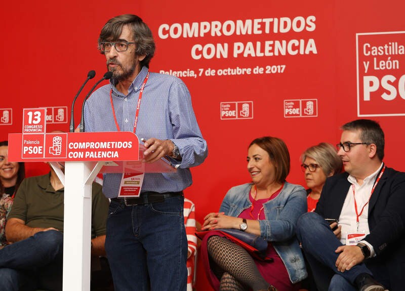 XIII Congreso del PSOE en el salon de actos del colegio público Tello Tellez de Palencia