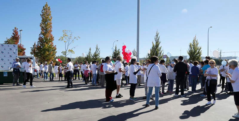 Más de 200 personas entre usuarios, residentes, familiares, voluntarios y personal del centro han participado en la caminata