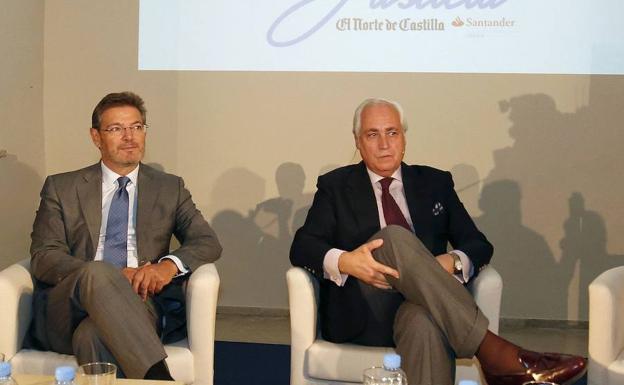 Rafael Catalá y José Luis Concepción, en la apertura del VI Ciclo de Justicia de El Norte.