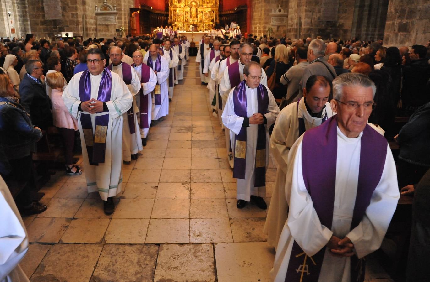 La Catedral acoge el funeral por Fernando García, rector del Seminario de Valladolid