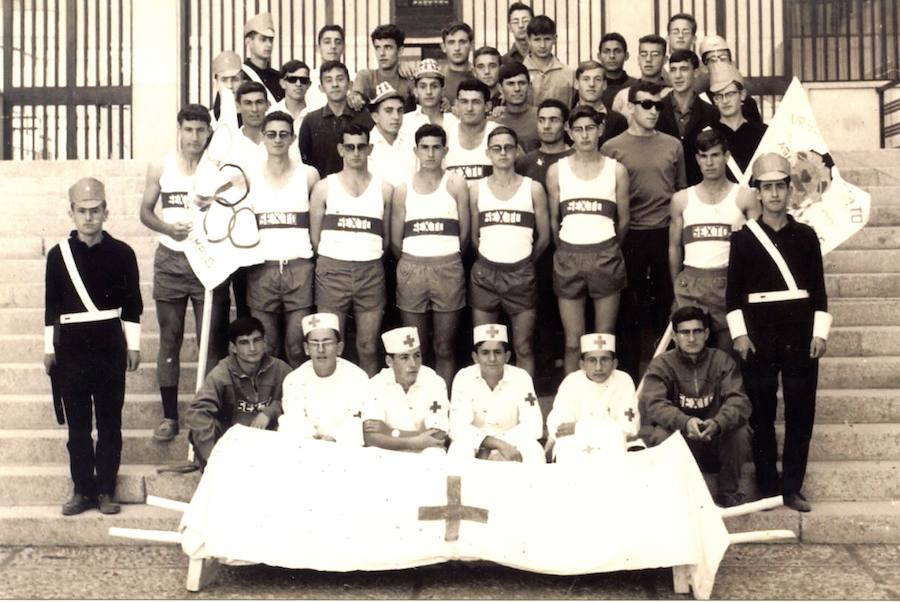 Acto de despedida del curso de 1965 en el colegio San Agustín.