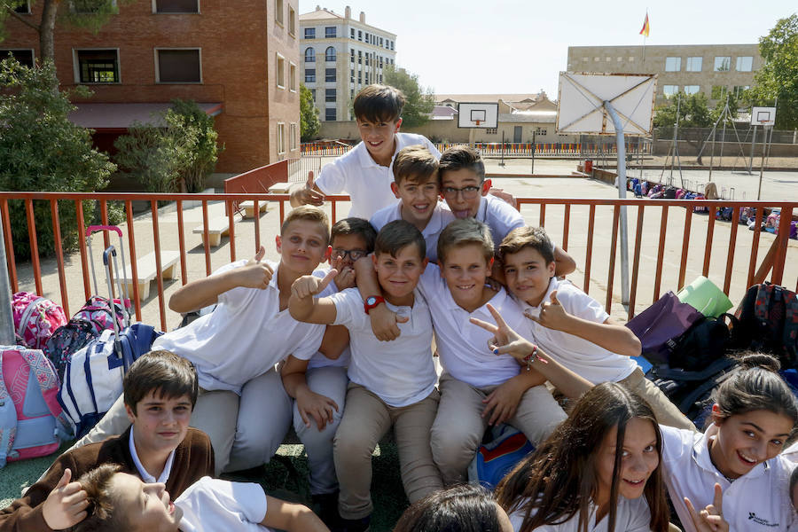 Los actos comenzaron con el tradicional pregón de apertura a cargo de los alumnos de segundo de Bachillerato.