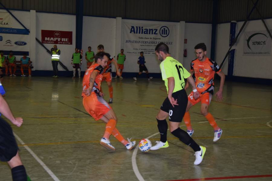 El equipo norteño ganó al equipo de primera división Ribera Navarra (6-4) y se clasificó así para octavos de fina para la copa del rey.