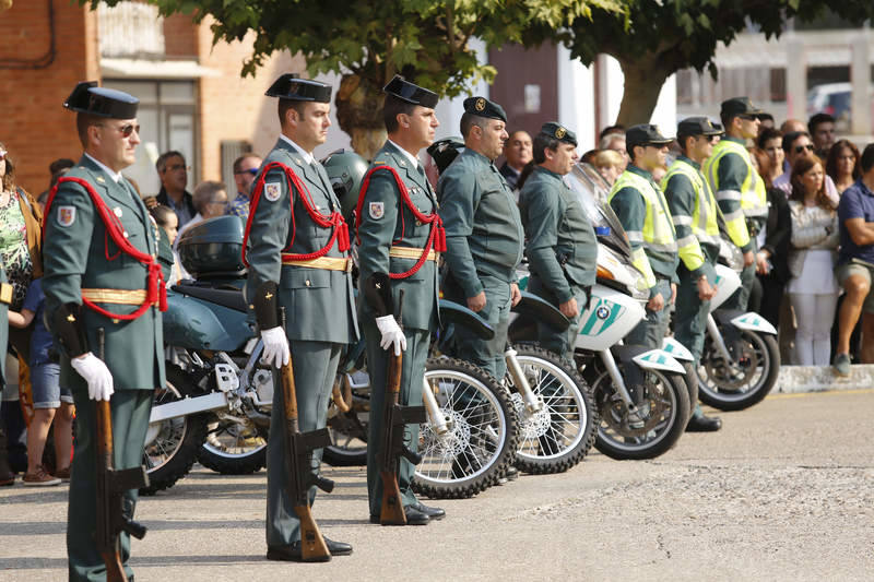 Desfile de la Guardia Civil en la Comandancia de Palencia