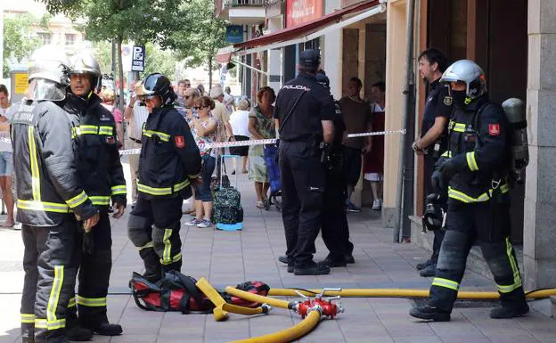Una dotación de bomberos de Segovia, en una intervención.