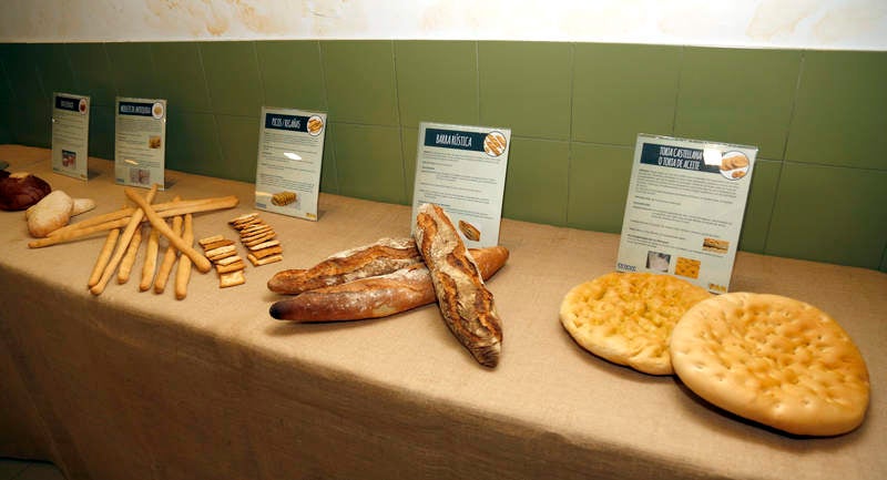 Los panaderos, el Centro Tecnológico del Cereal, El Norte de Castilla y la Diputación se unen para difundir las propiedades alimenticias del pan artesano que se elabora en la provincia