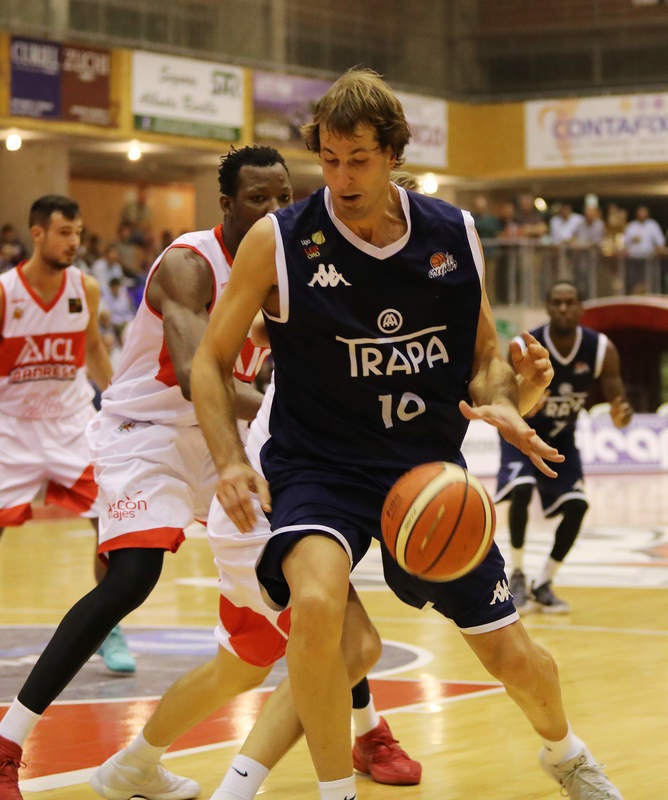 El equipo de Joaquín Prado pierde en casa y suma su cuarta derrota consecutiva en un inicio de temporada para olvidar