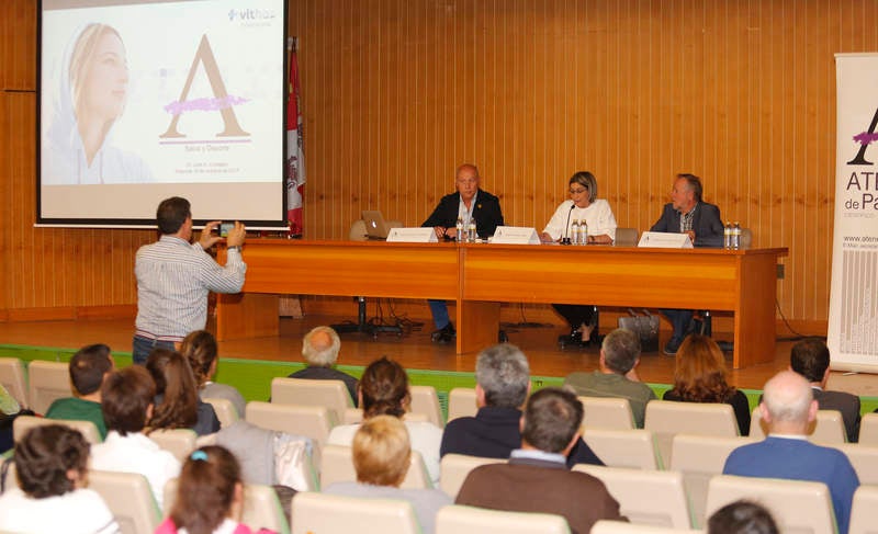 El exjugador de baloncesto y médico ofreció una ponencia sobre Salud y Deporte dentro de la Sección de Ciencias de la Salud del Ateneo