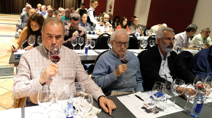 El Norte reanudó el miércoles sus catas, con cuatro vinos de Bodegas Familiares Matarromera para un público con buen paladar.