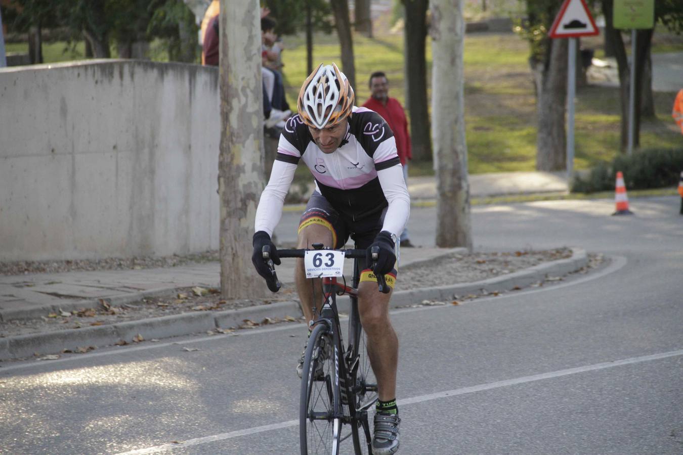 Diego Cosgaya y Marta Antolino se llevan la cronoescalada al castillo de Peñafiel