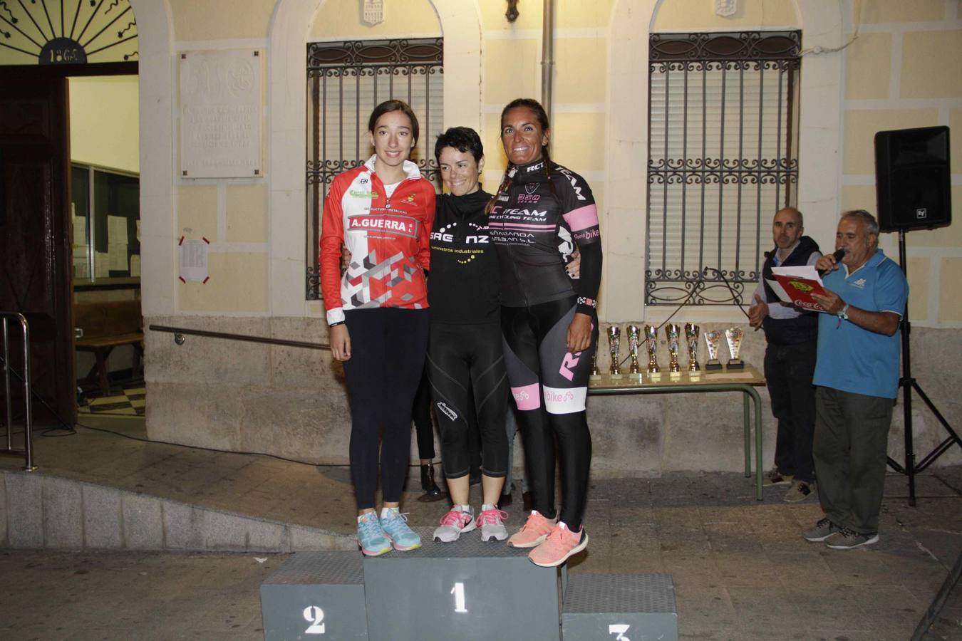 Diego Cosgaya y Marta Antolino se llevan la cronoescalada al castillo de Peñafiel