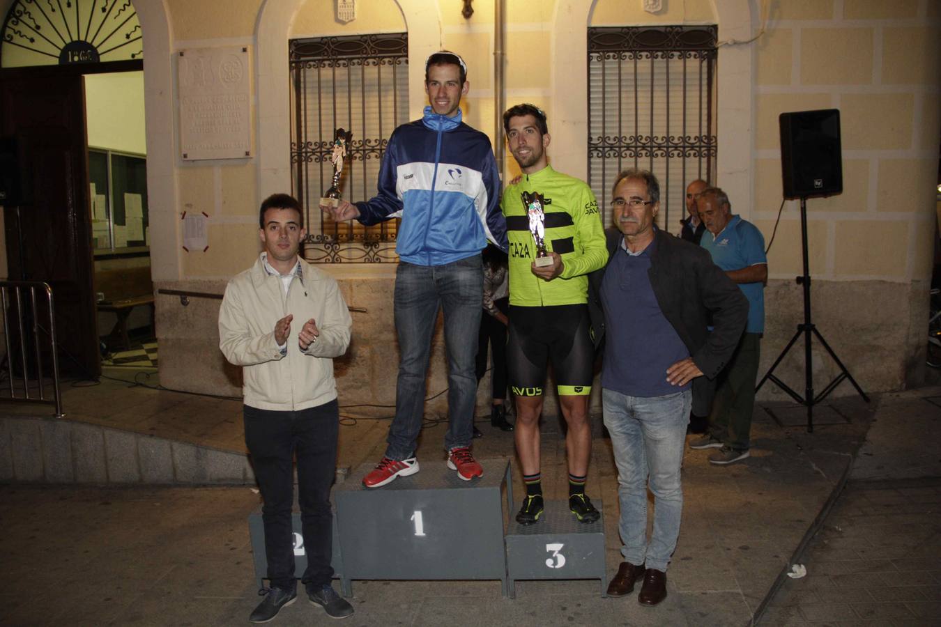 Diego Cosgaya y Marta Antolino se llevan la cronoescalada al castillo de Peñafiel