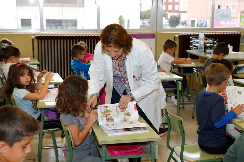 El centro comenzó a funcionar en 1968 por el traslado del antiguo colegio nacional Alonso Berruguete