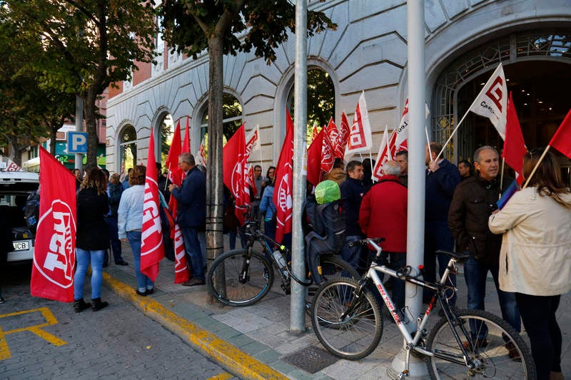CC OO y UGT piden que profesionalice los bomberos forestales y que los operativos se contraten un mínimo de seis meses al año