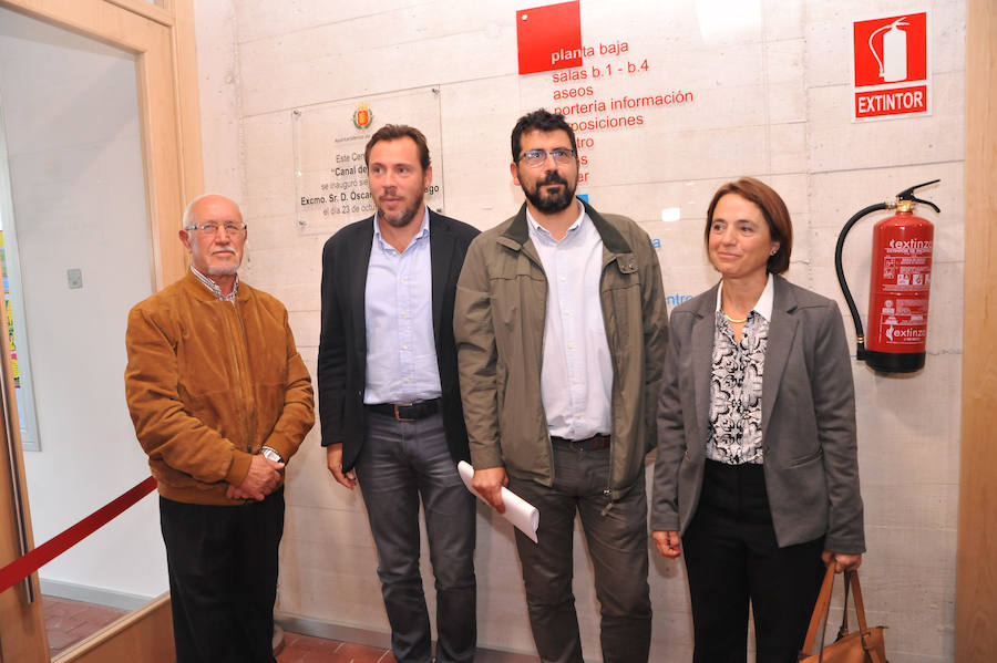 El edificio, con 3,2 millones de inversión, ofrece salas para exposiciones, talleres, biblioteca y un teatro con 320 localidades. Las instalaciones darán servicio a sus 15.000 vecinos.