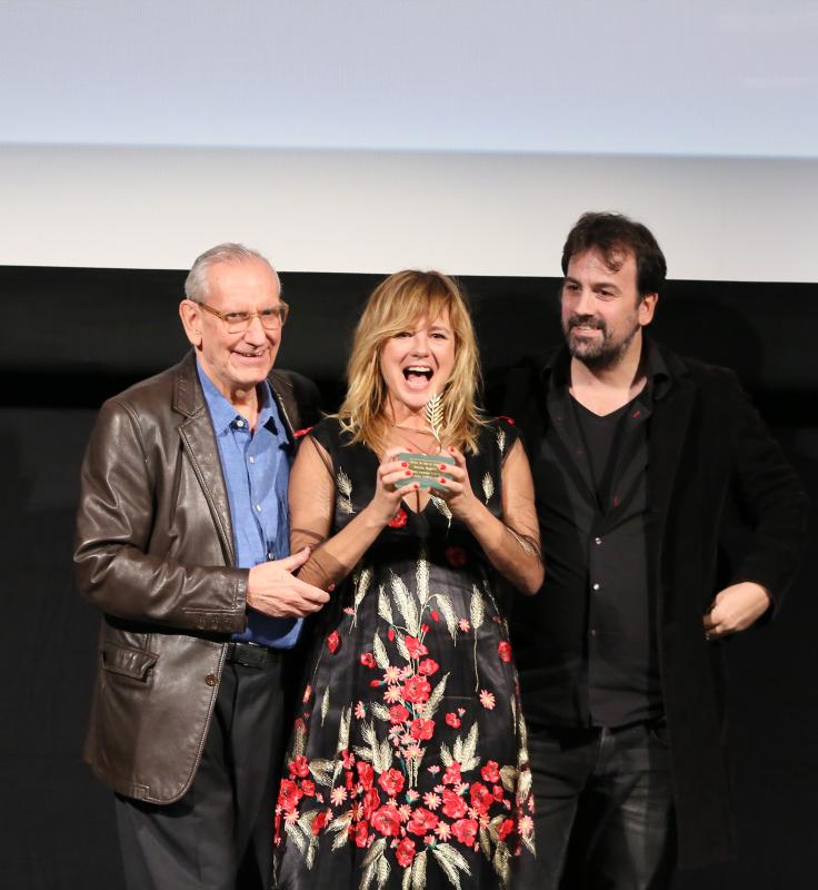 Luis Tosar y Emma Suárez reciben la Espiga de Honor en la Gala del Cine Español