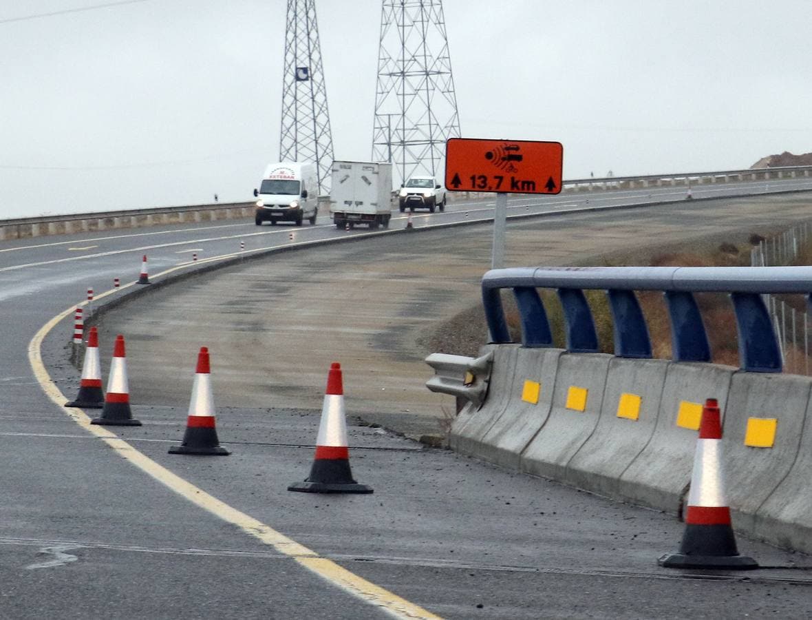 Obras en la carretera SG-20