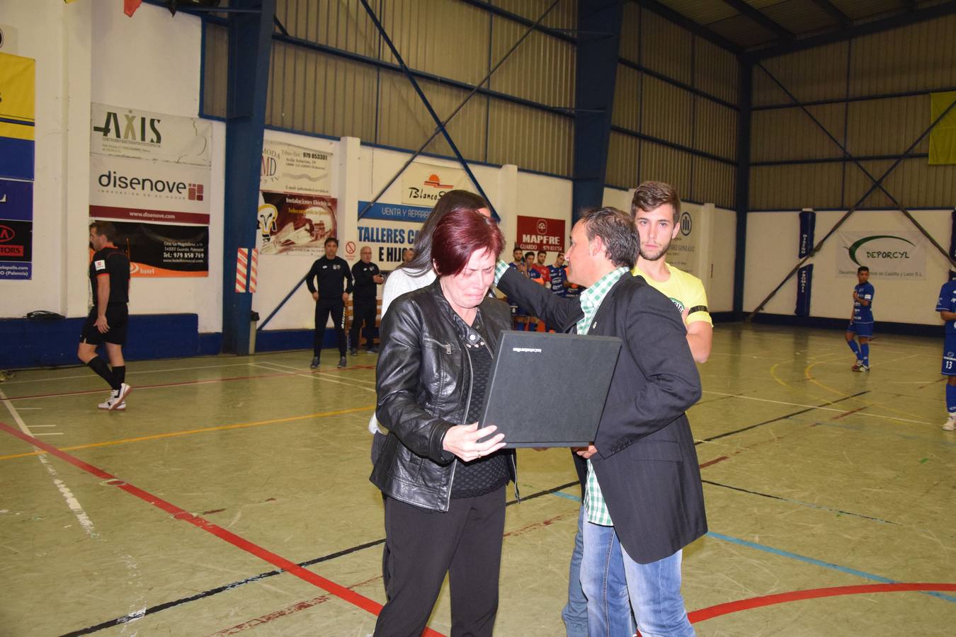 Los de Diestro plantan cara a uno de los mejores equipos nacionales y le ponen contra las cuerdas en los minutos finales con portero jugador