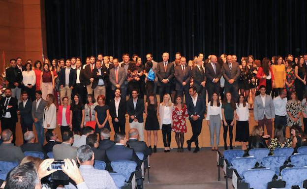 Gala anual de la Escuela de Negocios de la Cámara Oficial de Comercio, Industria y Servicios de Valladolid.