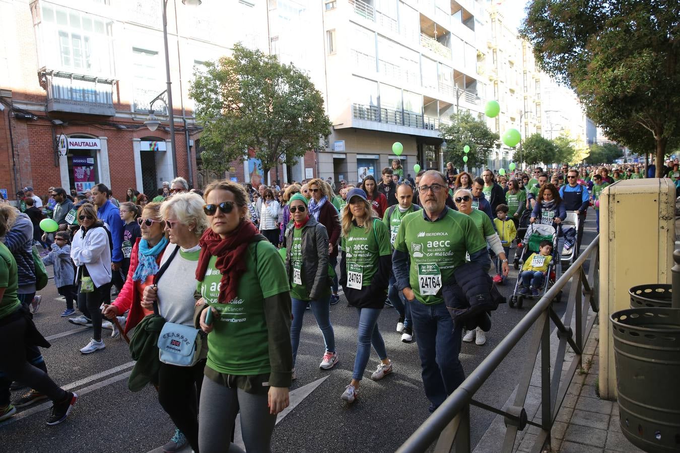 Miles de vallisoletanos se han vestido hoy de verde para salir a la calle en una marcha histórica