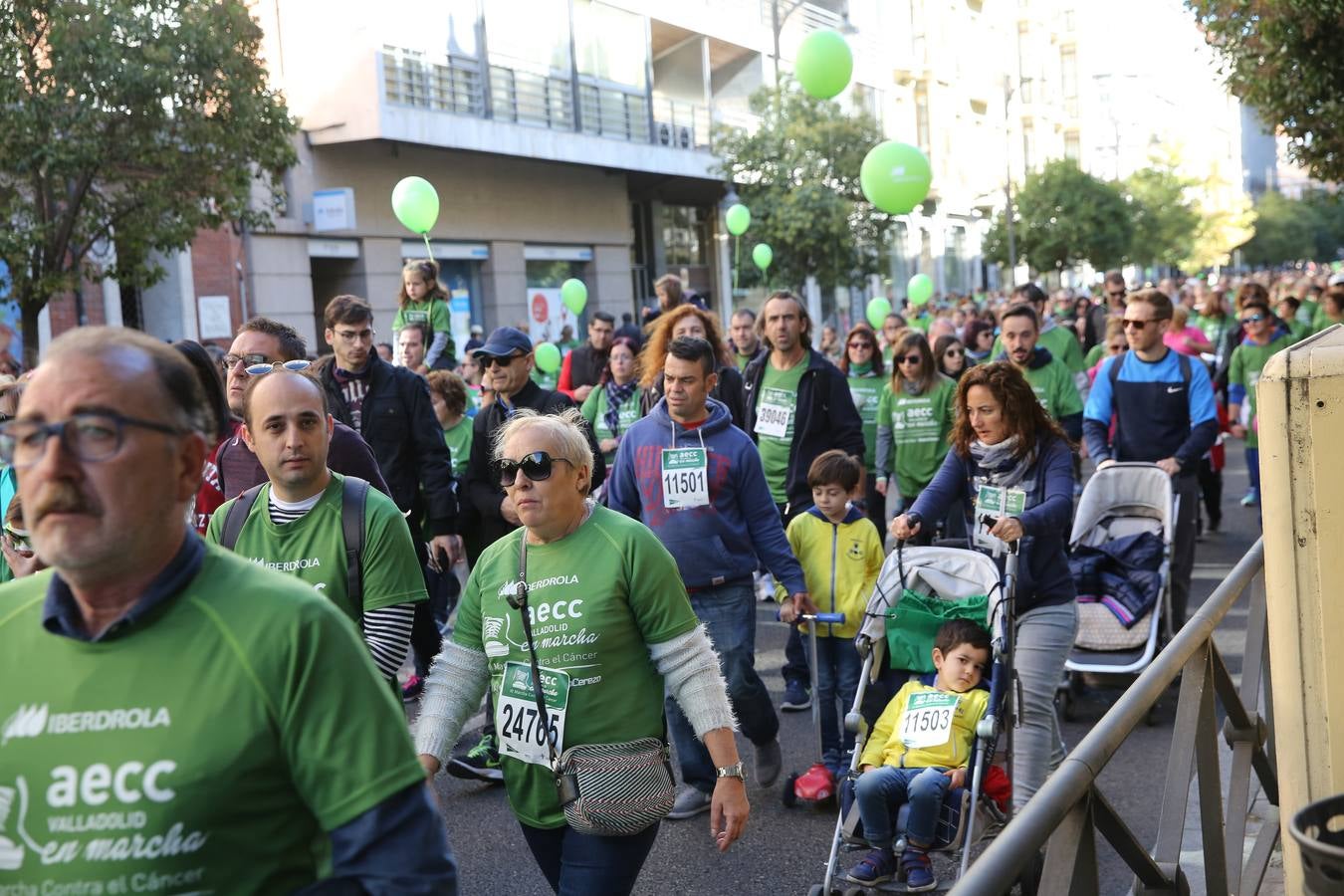 Miles de vallisoletanos se han vestido hoy de verde para salir a la calle en una marcha histórica