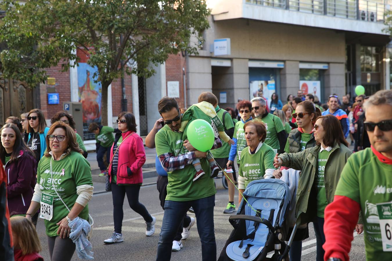 Miles de vallisoletanos se han vestido hoy de verde para salir a la calle en una marcha histórica