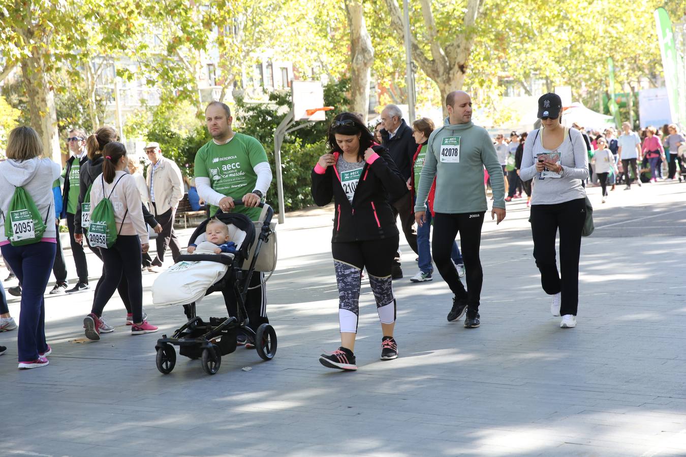 Miles de vallisoletanos se han vestido hoy de verde para salir a la calle en una marcha histórica