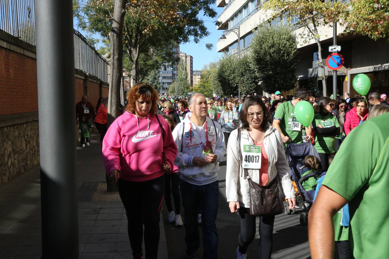 Miles de vallisoletanos se han vestido hoy de verde para salir a la calle en una marcha histórica