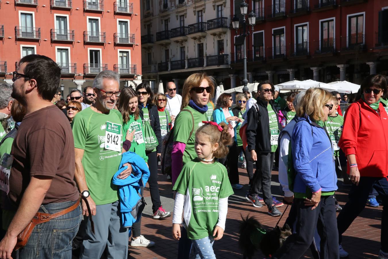 Miles de vallisoletanos se han vestido hoy de verde para salir a la calle en una marcha histórica